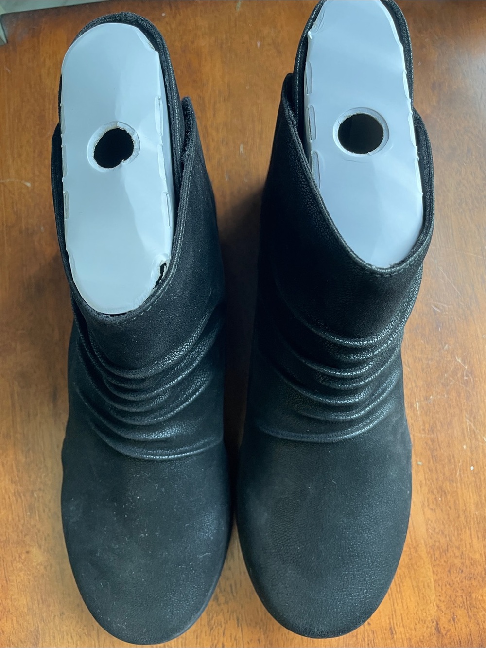 Clarks Cloudstepper  Women’s Black Slouchy Ankle Booties Size 9W